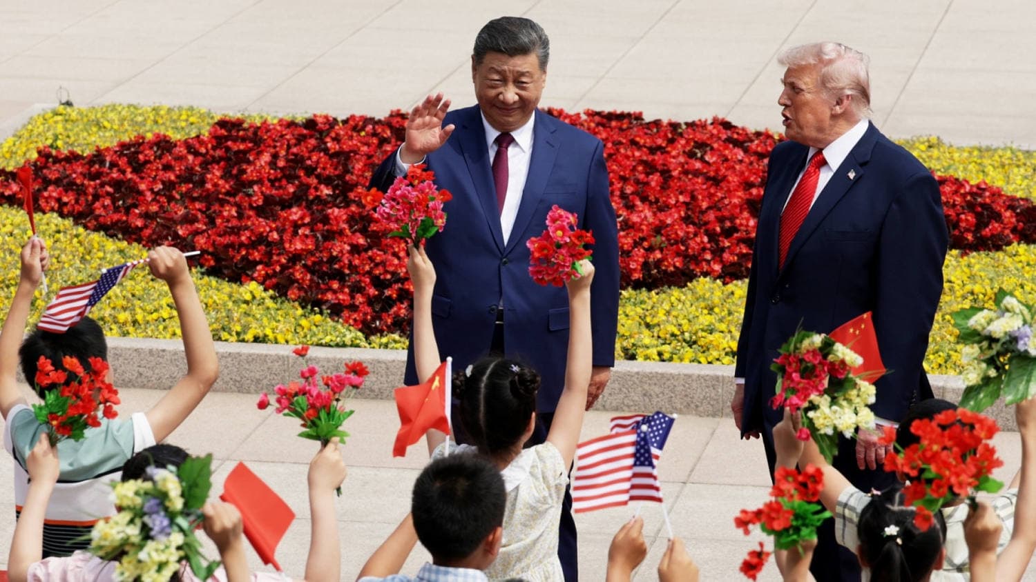 Honor guard and school children greet Trump and Xi at Beijing arrival ceremony