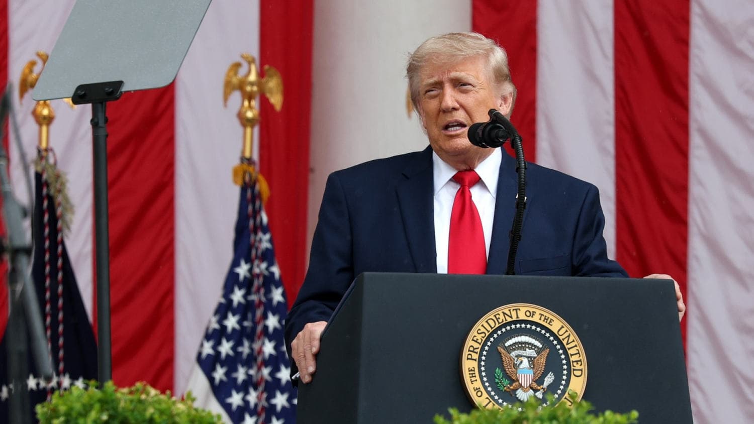 Trump honors 'those who fell so that our republic might stand' on Memorial Day
