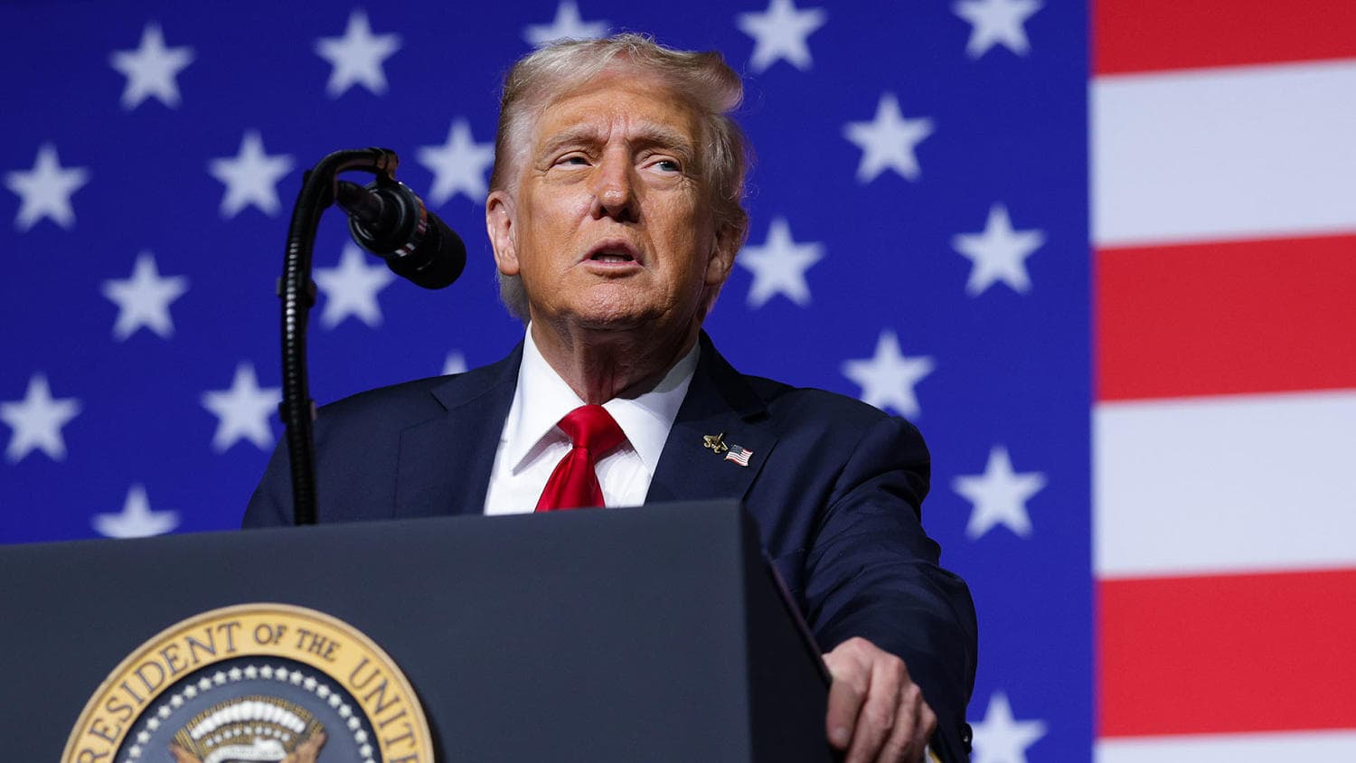 Trump participates in agriculture roundtable in Wisconsin