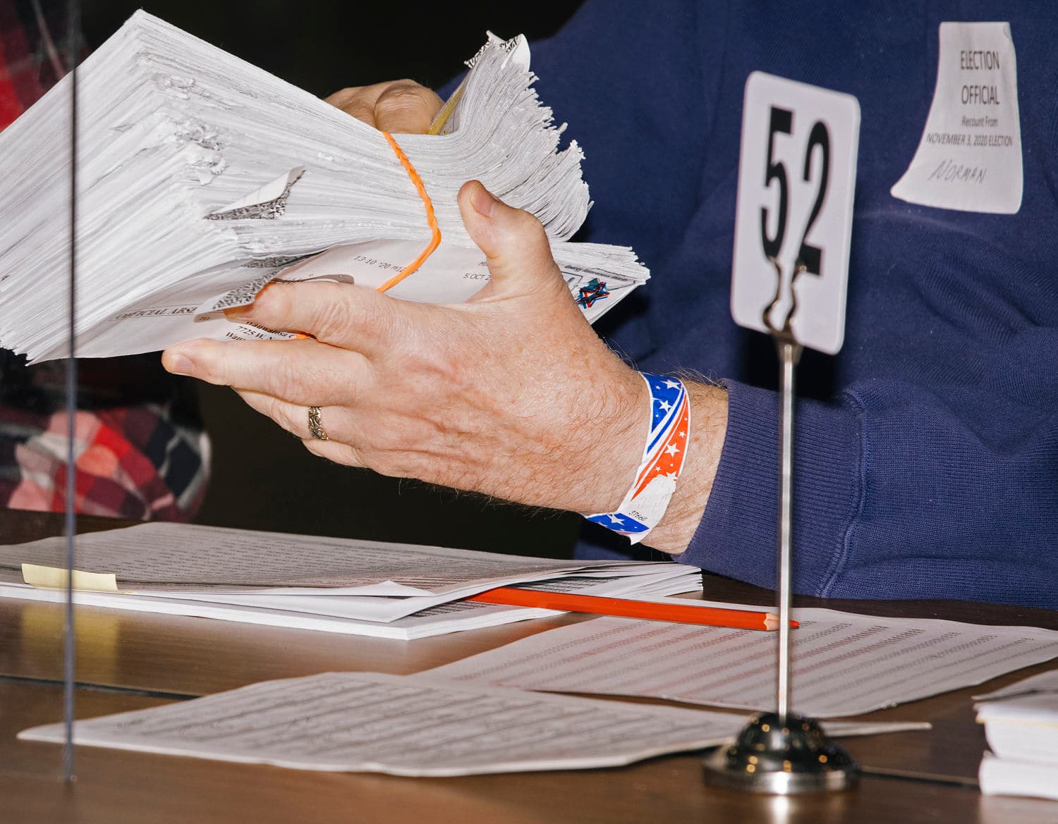 FBI sought to interview top Milwaukee County election official