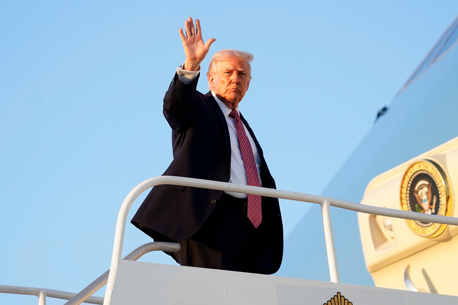 As Americans bear costs of the Iran war and DHS shutdown, Washington politicians leave town