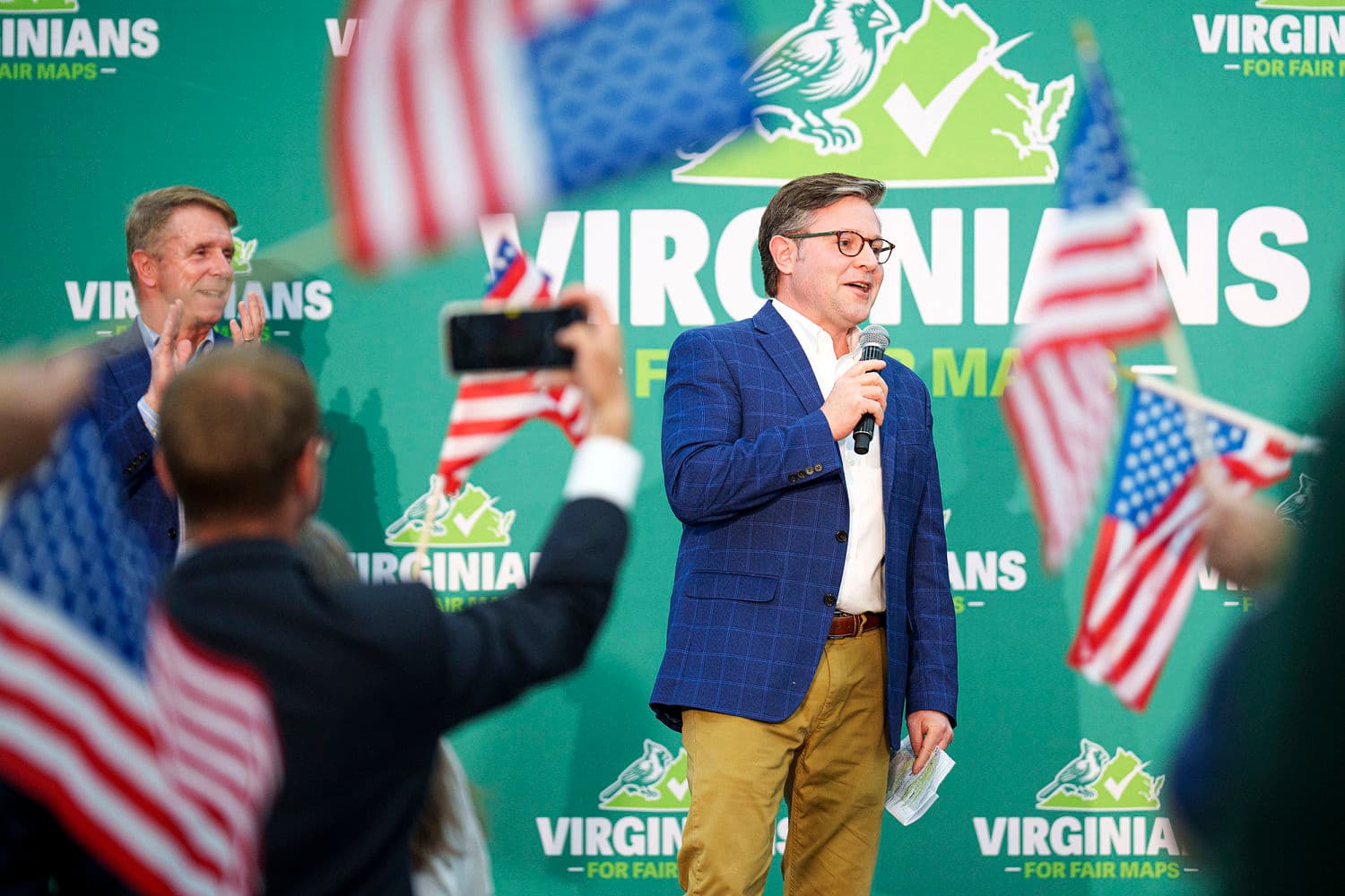 Republicans rush to close the gap in the final stretch of Virginia's redistricting election