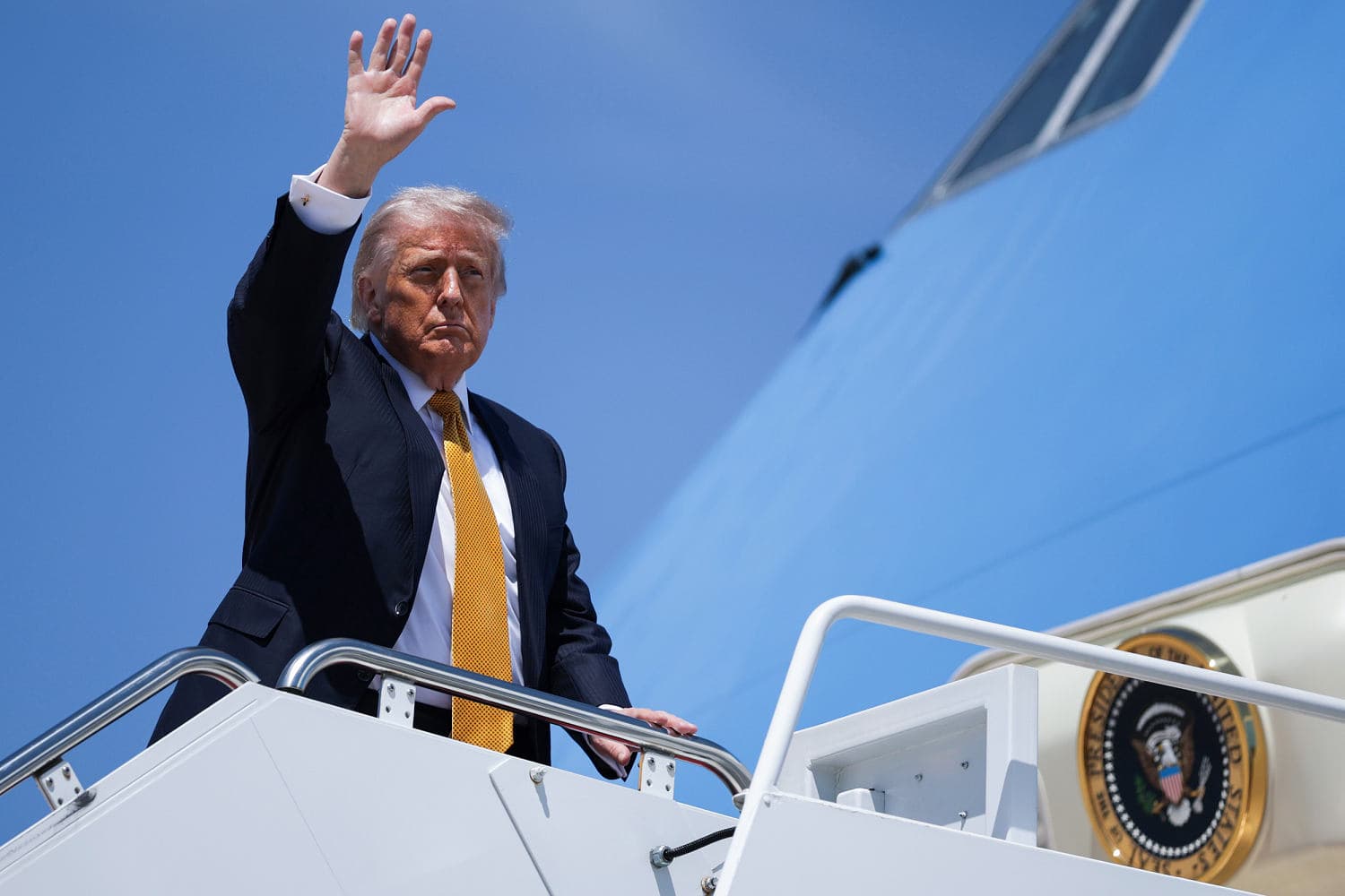 Trade, Taiwan and Iran cast shadows on Trump’s China summit with Xi