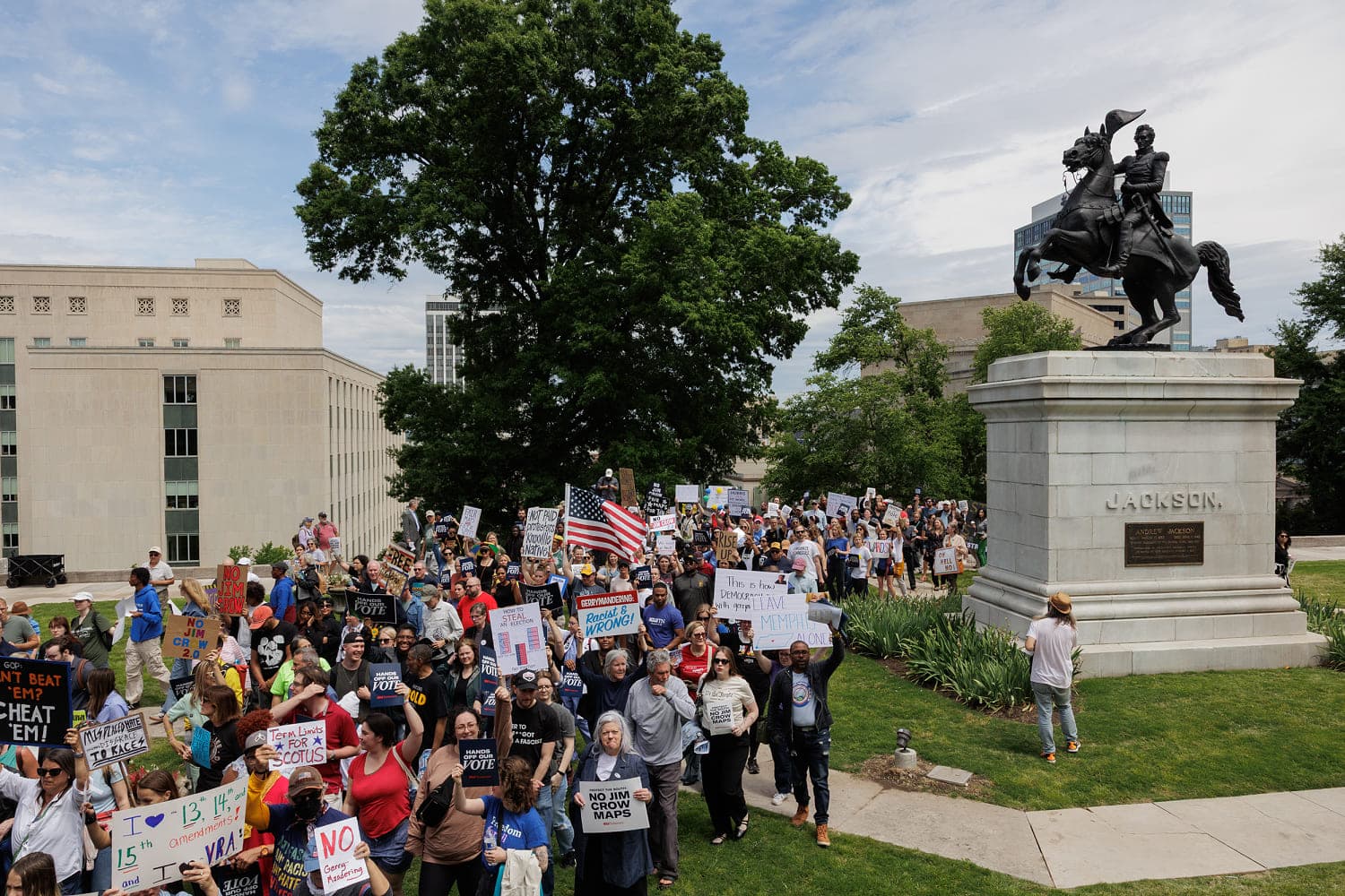 Democrats turn to state legislative races to catch up in the redistricting battle
