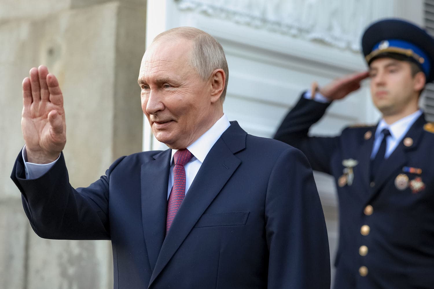 Putin faces Ukrainian drone threat and stagnating economy at ‘Russian Davos’