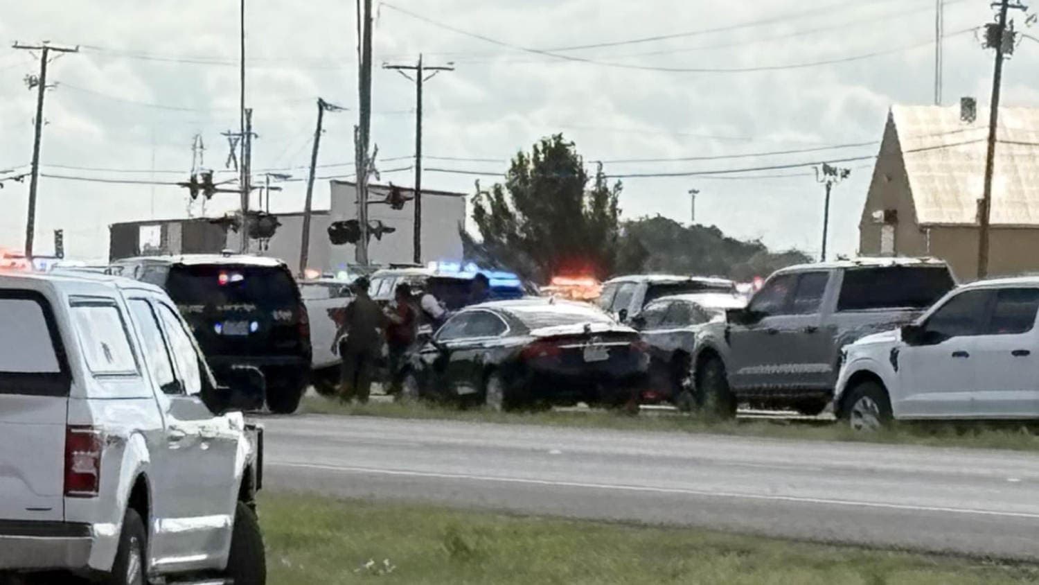 At least 1 dead, 11 victims in active shooting incident in Texas; gunman barricaded in standoff
