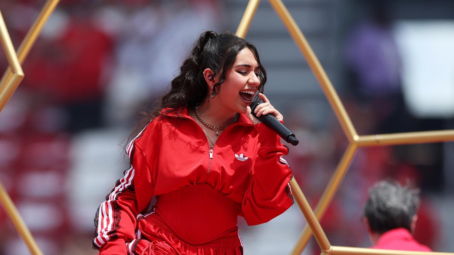 ¡Revívelo aquí! Canadá le da la bienvenida al mundo con una celebración de música, color y cultura