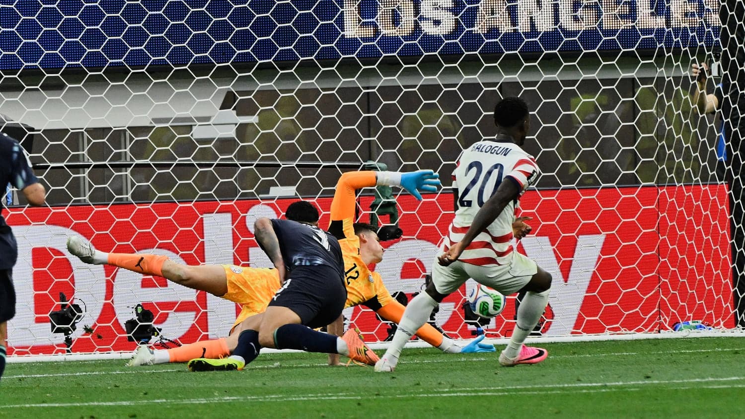 Folarin Balogun habla sobre su doblete en el debut de Estados Unidos