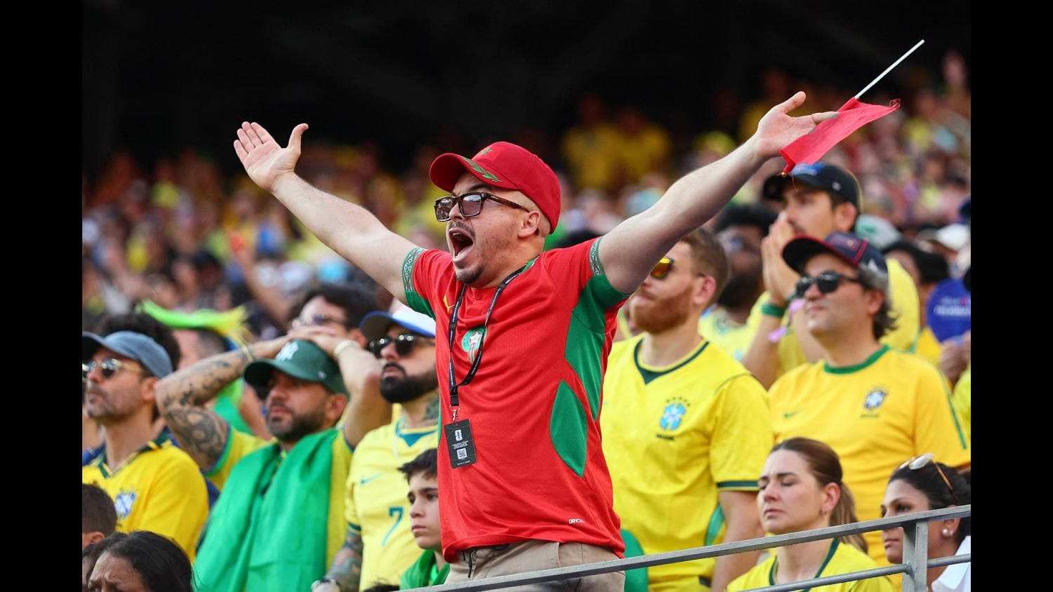 A flor de piel: así se vivió el debut de Brasil ante Marruecos