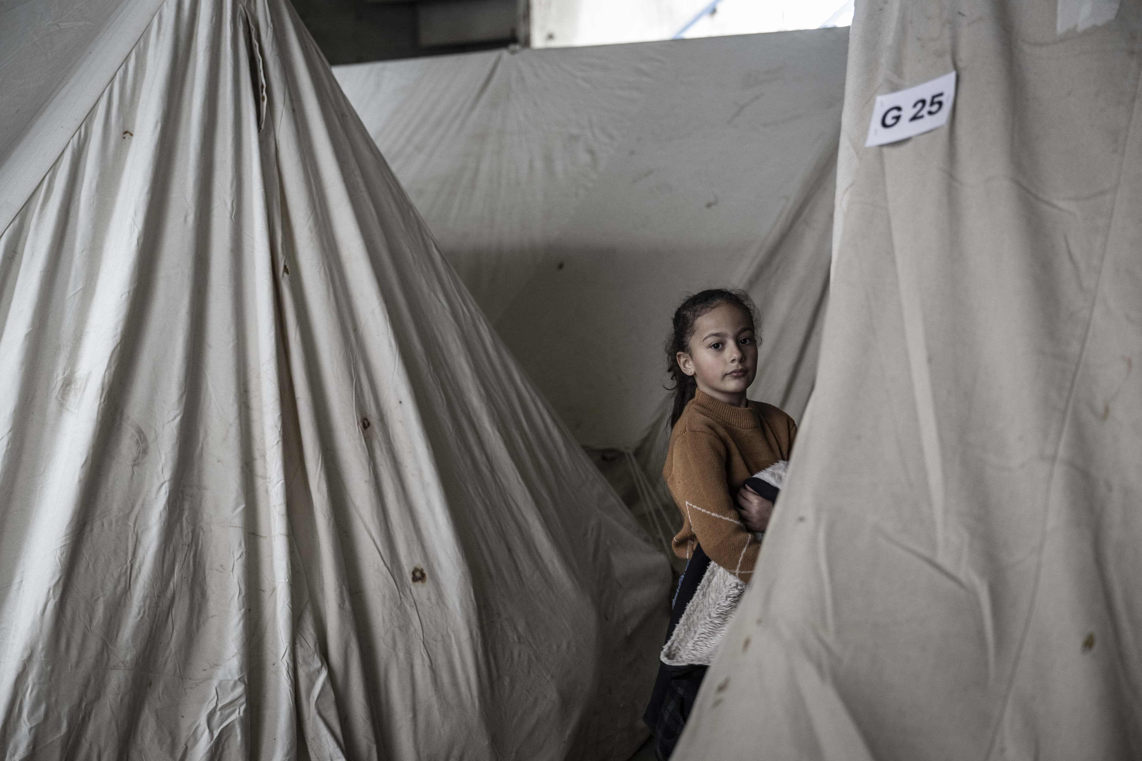 With One Million Displaced, Lebanon Turns to Digital Wallets for Aid