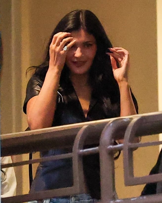 Kylie Jenner flaunts massive diamond ring during girls’ night out in LA