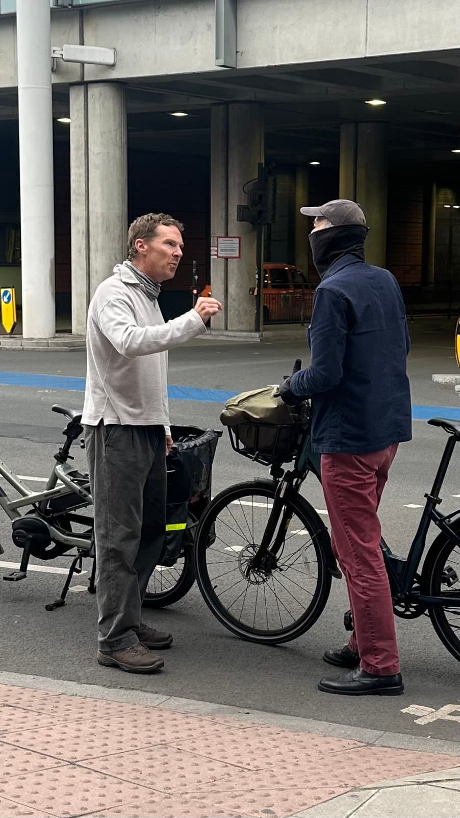 Biking Benedict Cumberbatch has heated, 10-minute ‘road rage’ fight with cyclist