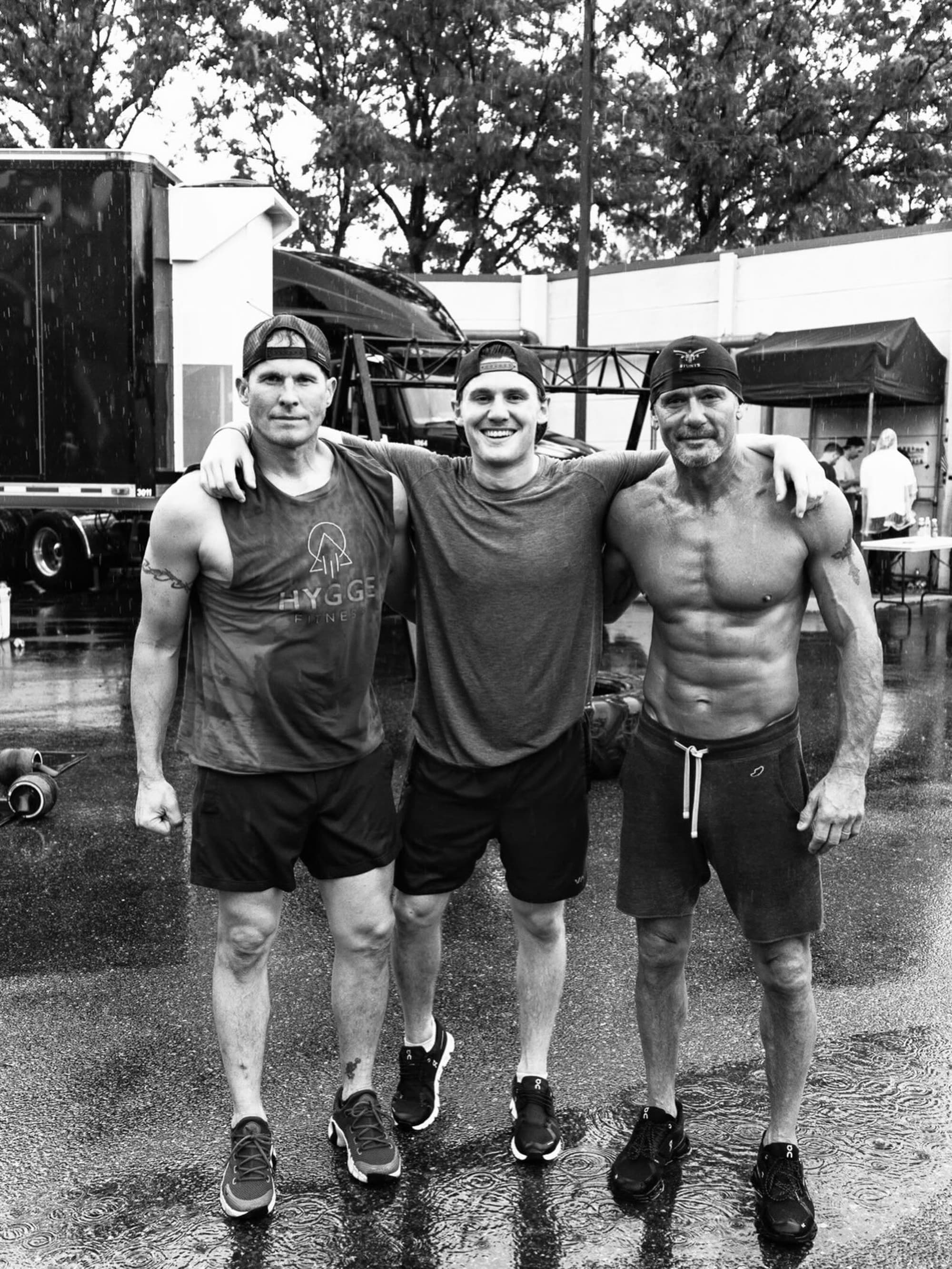 ‘Jacked’ Tim McGraw, 59, shows off ripped abs in family photo with his two brothers