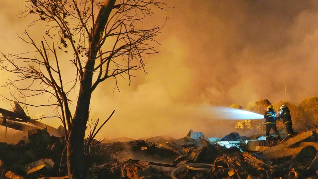 Dozens killed, scores injured in explosion at Chinese fireworks factory