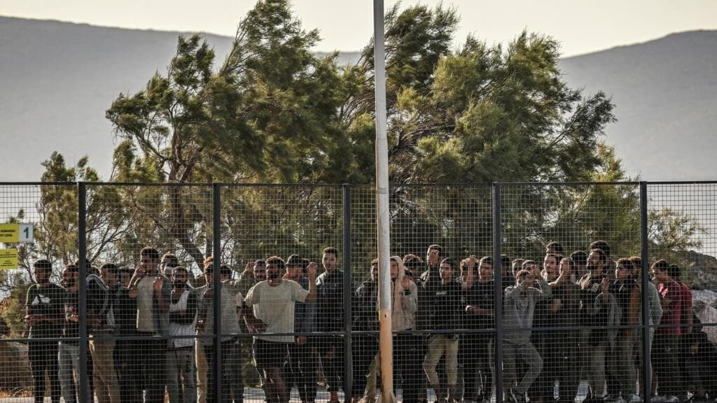EU adopts major landmark asylum reform hardening border procedures