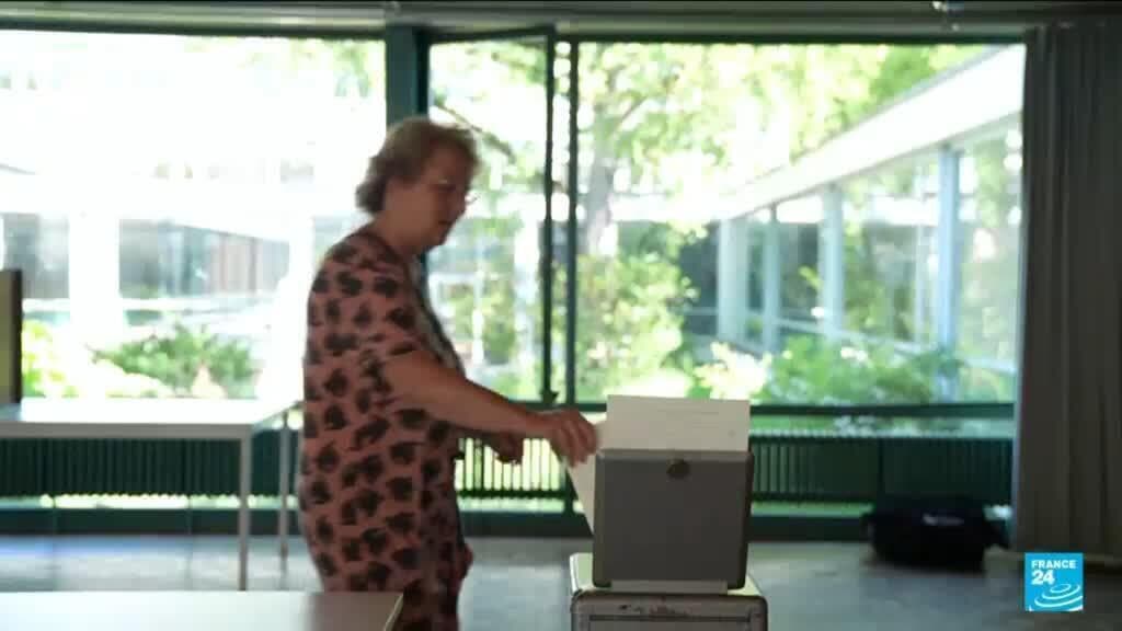 Swiss reject proposal to cap population at 10 million