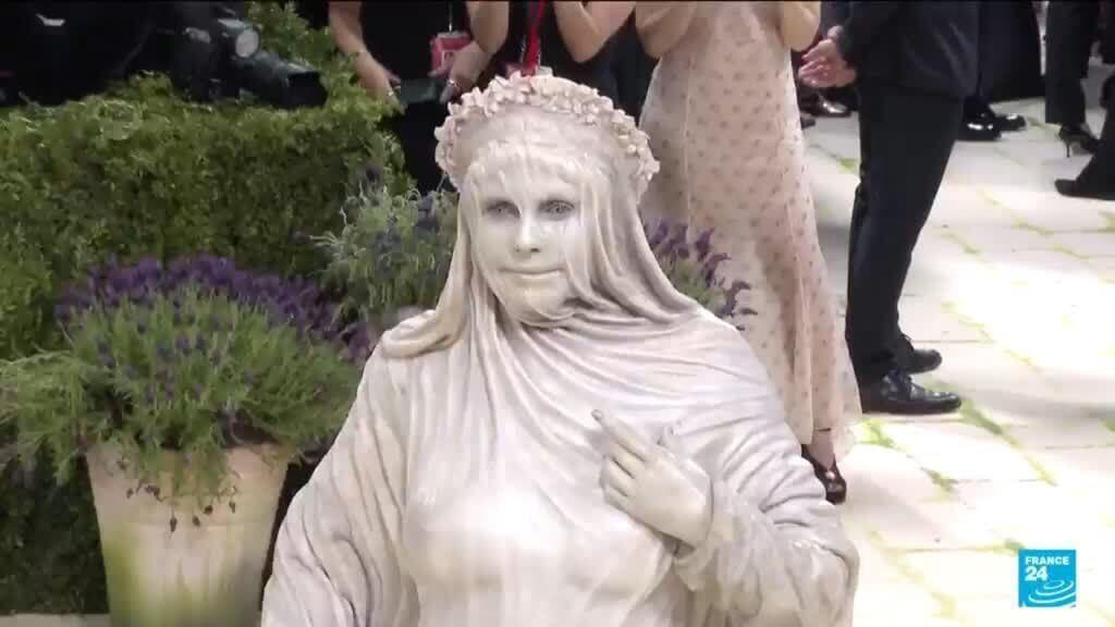 Stars embrace art-inspired fashion at Met Gala