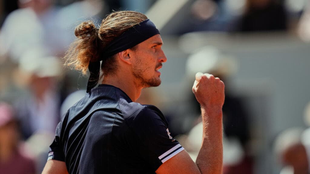 Alexander Zverev closes in on first major title after reaching French Open final