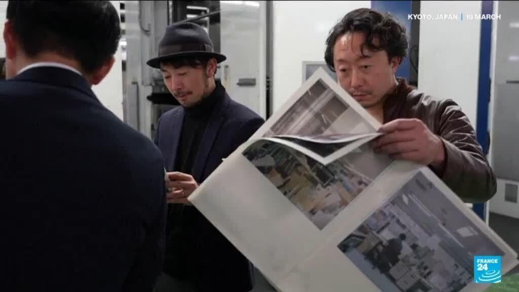 Japanese newspaper lends printers to zine makers, as physical subscriptions fall
