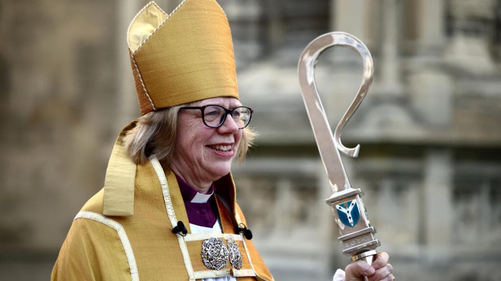 Sarah Mullally, first female Archbishop of Canterbury, to meet Pope Leo