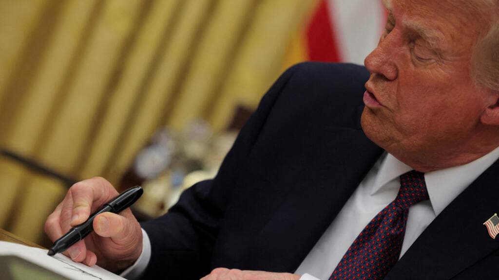 Trump signs order threatening up to 100% tariffs on pharmaceuticals