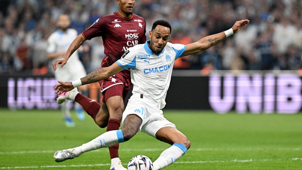 Football: Pierre-Emerick Aubameyang puts Marseille back on track in Ligue 1