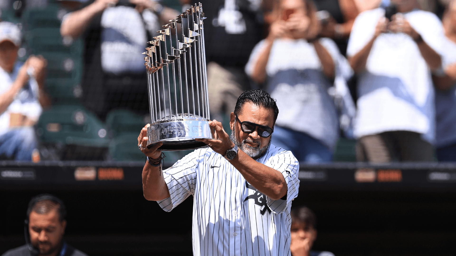 White Sox to retire World Series-winning manager Ozzie Guillén's No. 13: 'I was dreaming about this'