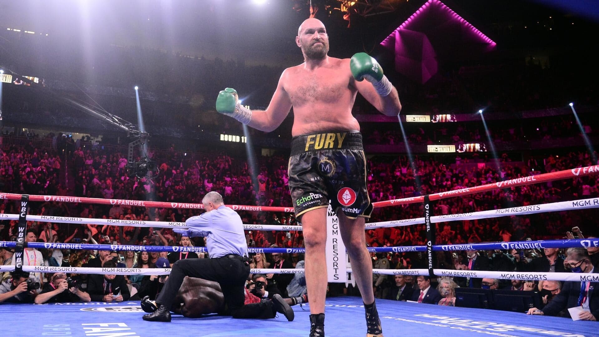 Tyson Fury vs. Arslanbek Makhmudov odds, prediction: Picks for April 11 fight from proven boxing expert