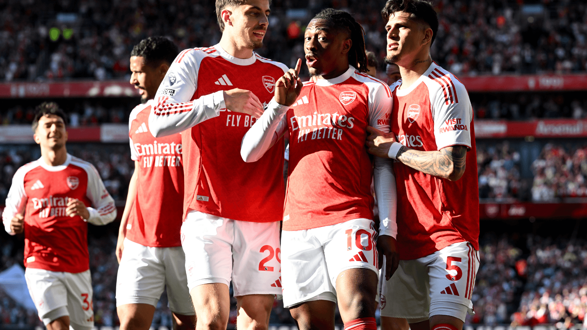 Arsenal survive injuries, nerves to beat Newcastle: Is a Premier League title race supposed to be this hard?