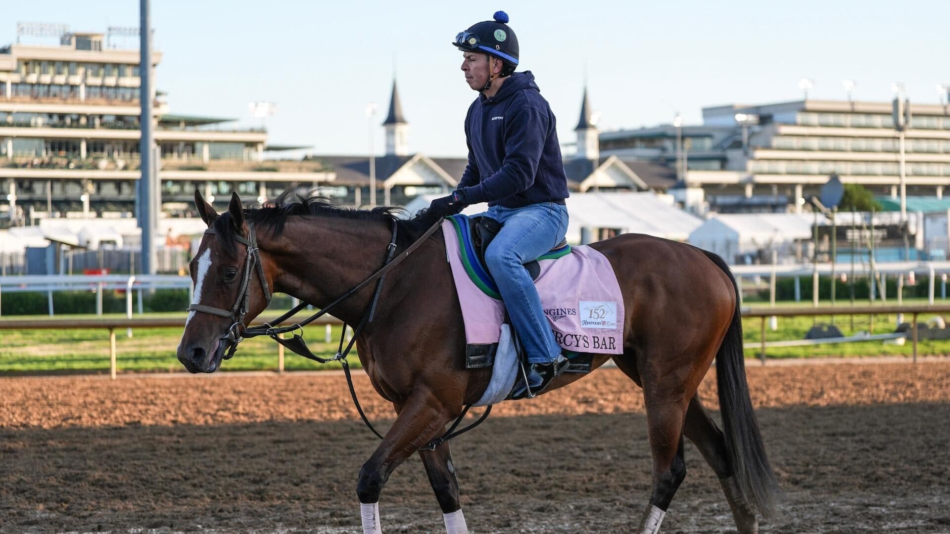 2026 Kentucky Oaks horses, odds, predictions, posts: Expert who nailed 12 doubles reveals picks