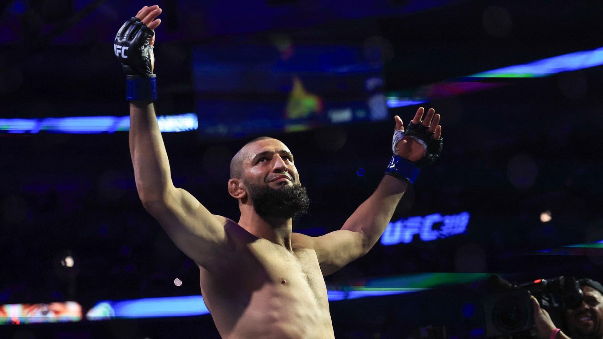 UFC 328 predictions, odds, best bets: Khamzat Chimaev and big props among top picks to consider
