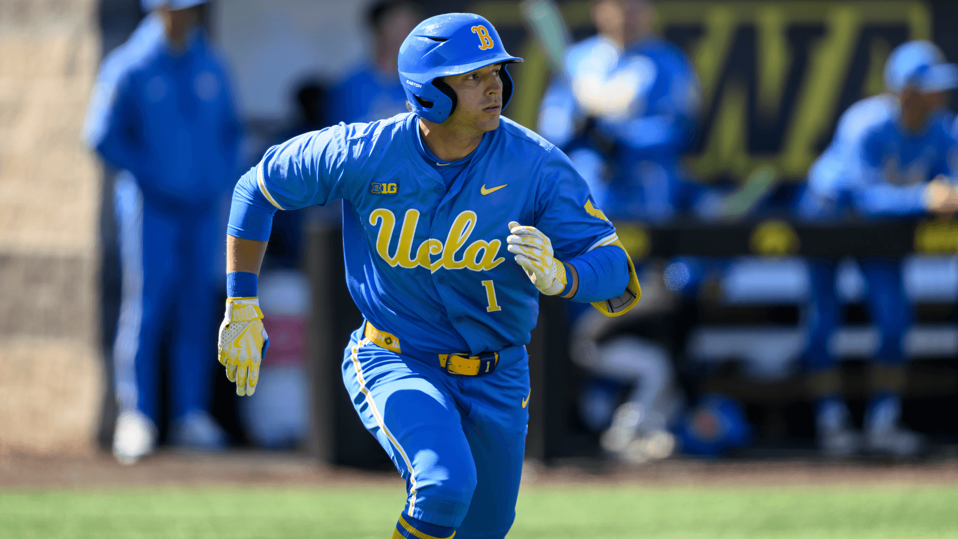 Ten of the best MLB Draft prospects to know in the 2026 NCAA Baseball Tournament, headlined by Roch Cholowsky