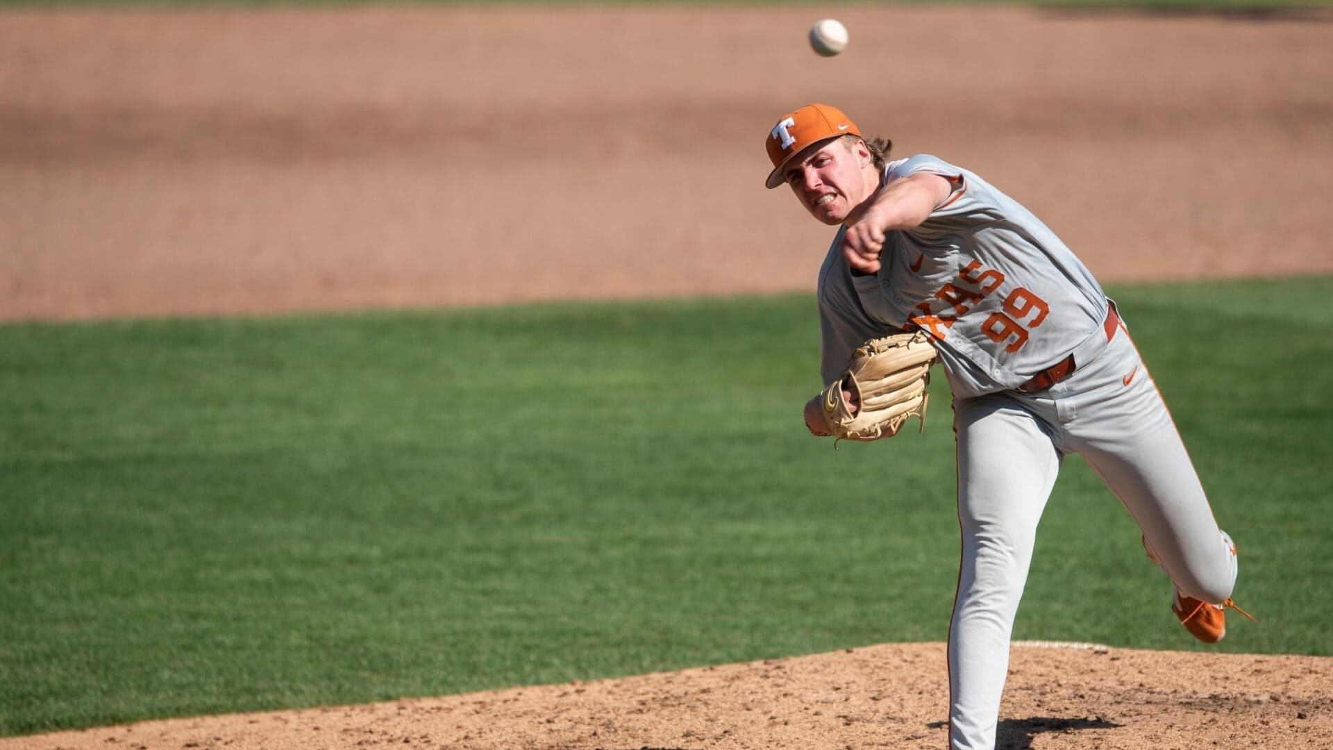 College World Series futures odds 2026: Expert reveals college baseball picks, predictions for Omaha