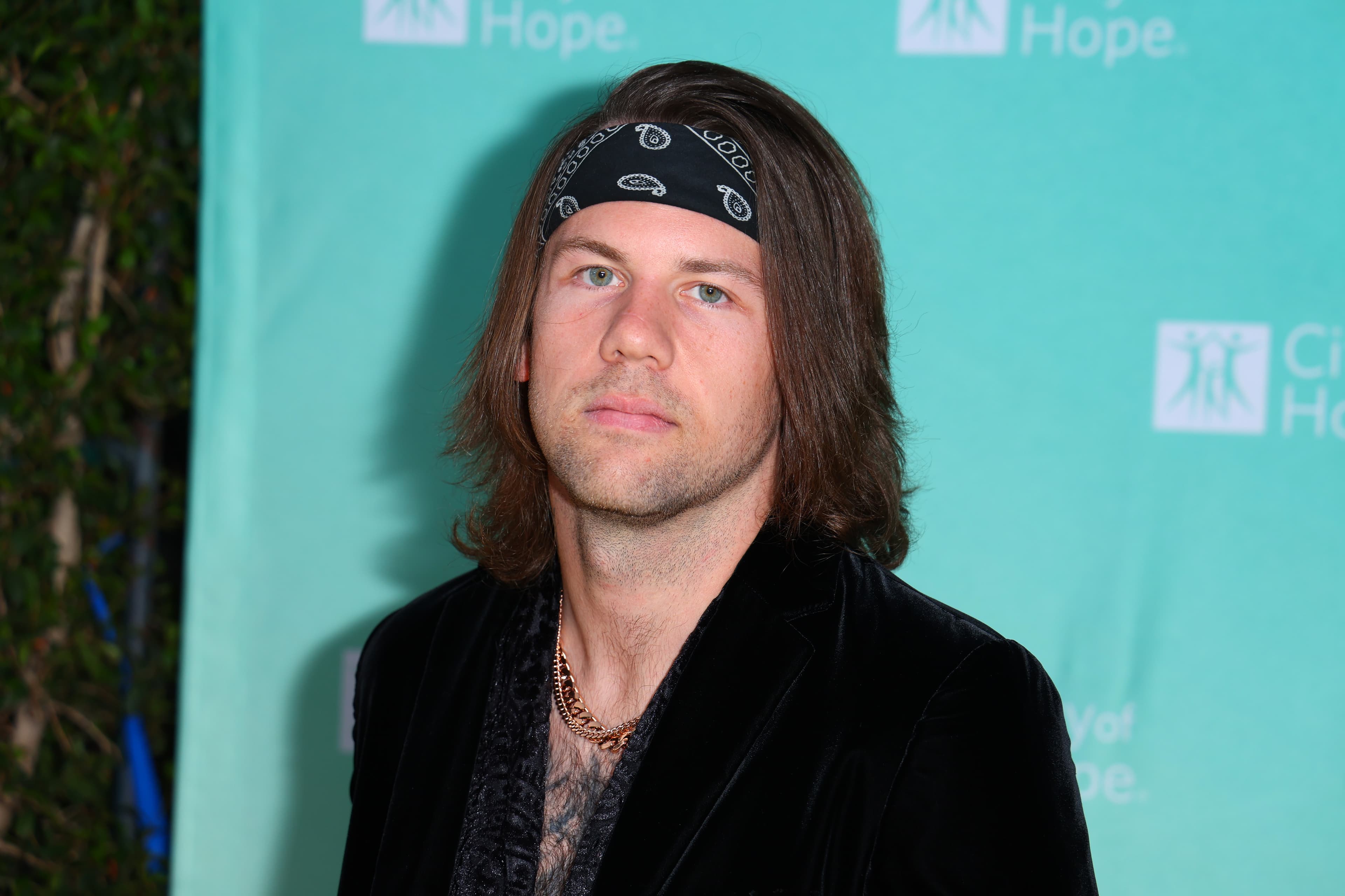 Beartooth Singer Caleb Shomo Comes Out as a ‘Proudly Gay Man’ in Emotional Message to Fans