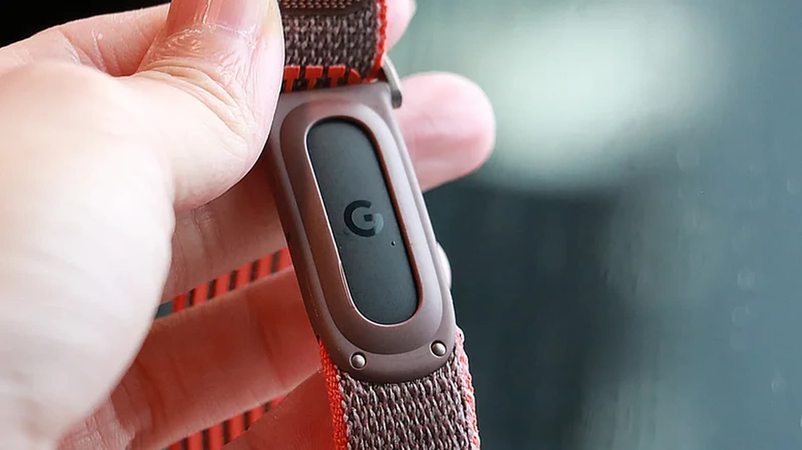 Engadget Podcast: Diving into the Fitbit Air and the Pope's AI criticism