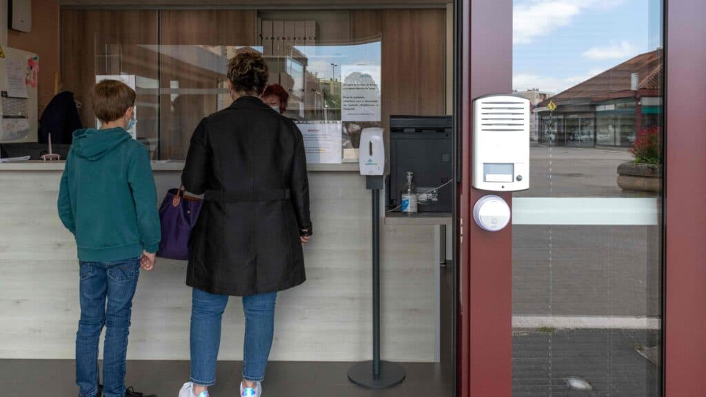 Opinion: Check-in and intake at the doctor’s office are perfect for AI